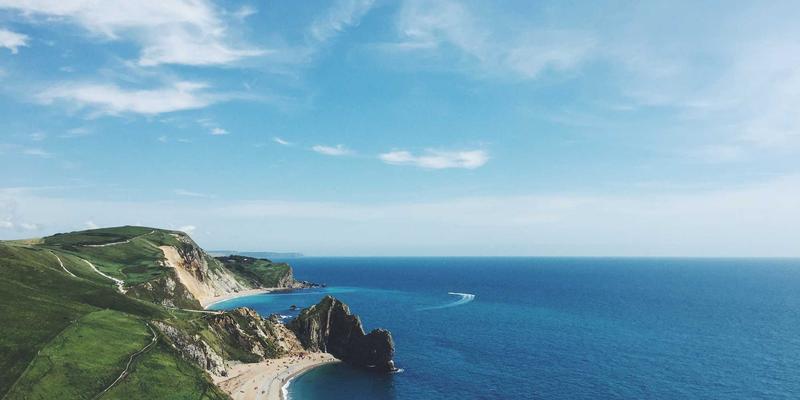 云计算赋能数据服务与大数据分析：驱动企业智能决策的新引擎