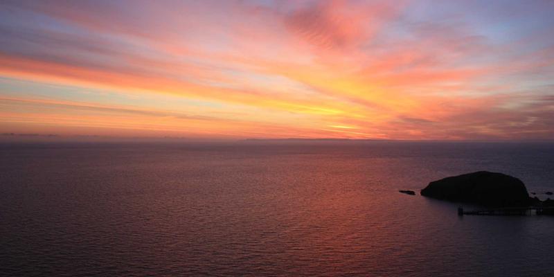 边缘计算与云计算的协同架构：如何利用云存储与大数据实现低延迟数据服务