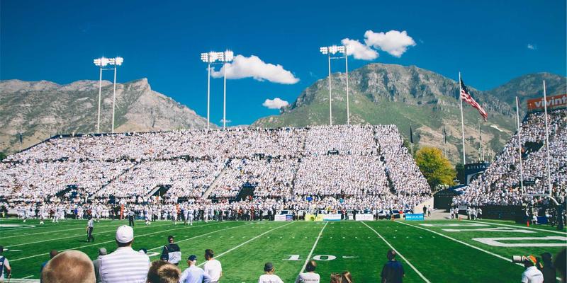 高性能计算上云：数据分析与云计算驱动的科研工业新范式